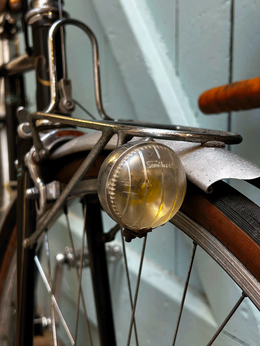 Entre réparation et valorisation, les vélos anciens reprennent vie